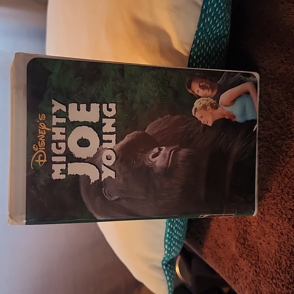 VHS TAPE - "Mighty Joe Young"